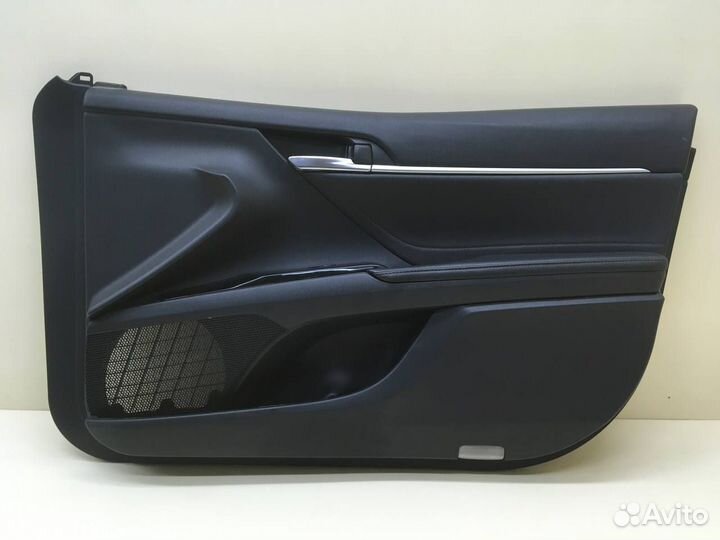 Б/У Обшивка двери передней правой 6761006R00C6