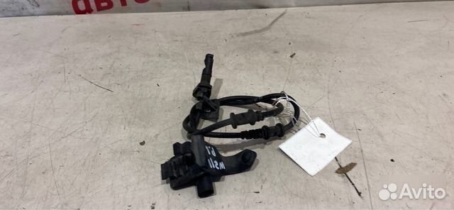 Датчик ABS передний Mercedes E350 W211 272.964