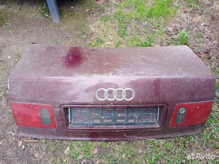 Крышка багажника audi a8