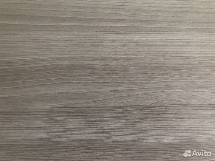 Стол письменный с тумбой выкатной