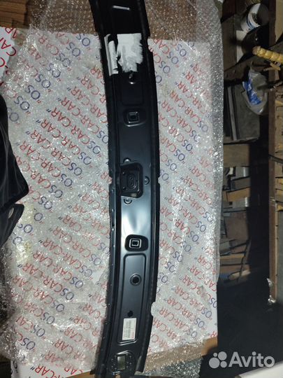 Козырек лобового стекла Toyota