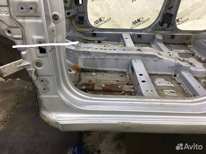 Б/У Б/У Порог кузовной 713124LD00714014LB00