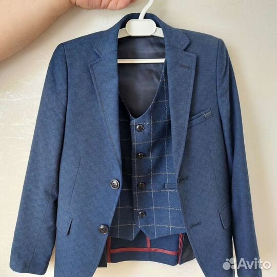 Школьный костюм