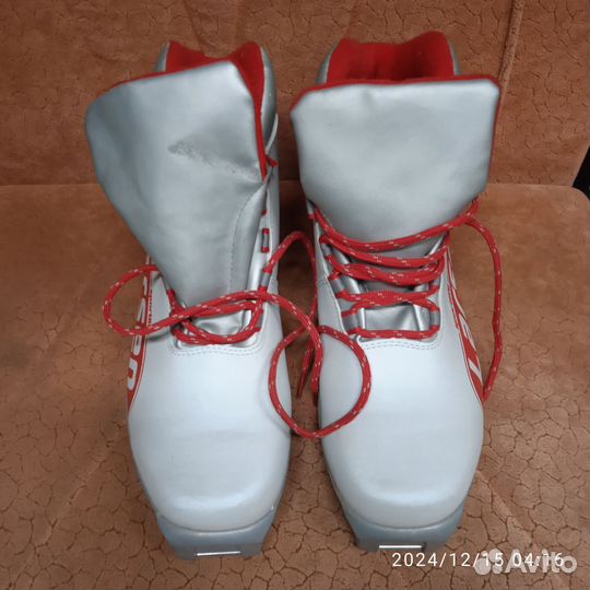 Лыжные ботинки Larsen 43-44 размер