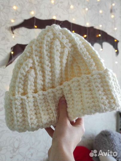 Шапка вязаная ручная работа