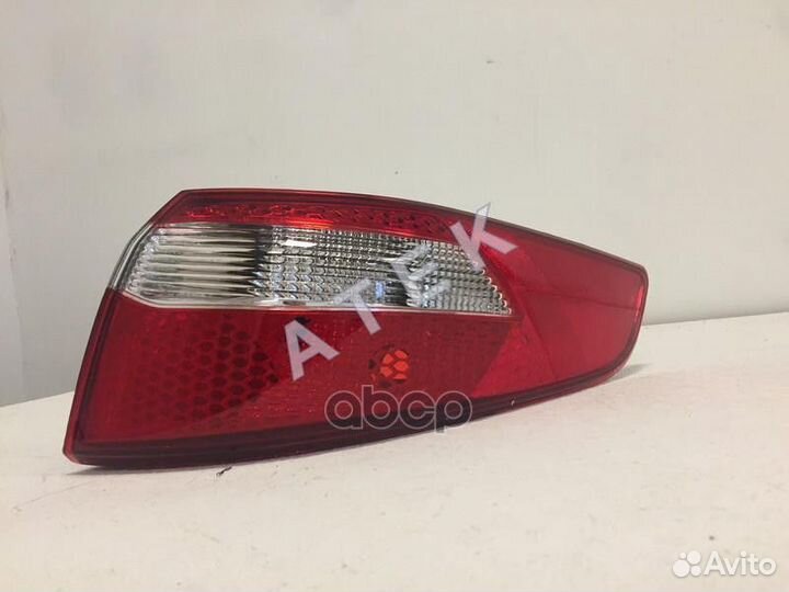 Фонарь правый(внешний) RIO 3 11 24144322 atek