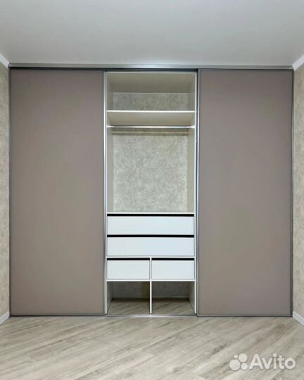 Шкафы купе на заказ в рассрочку