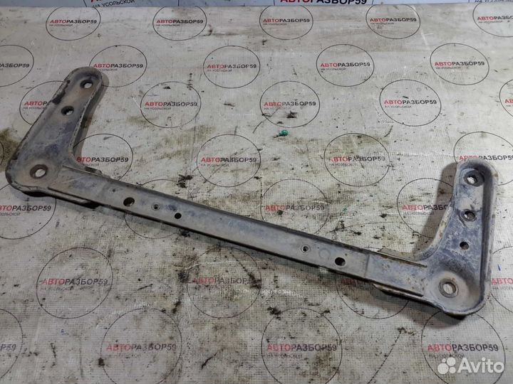 Кронштейн подрамника Renault Kangoo 2