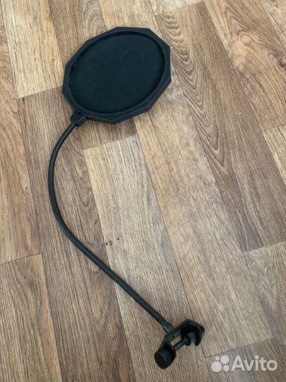 Микрофон akg p220