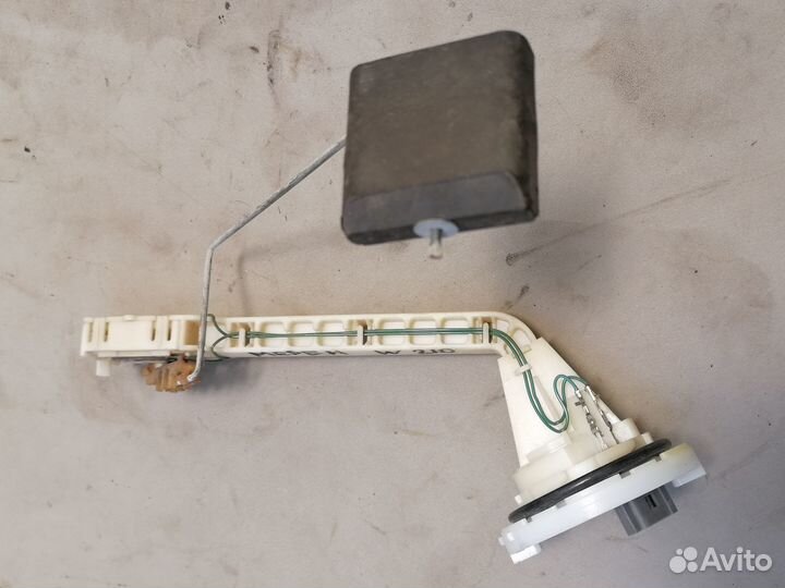 Датчик уровня топлива Mercedes Benz W210 E 1995-00