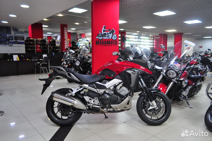 Honda VFR 800X Crossrunner, 2016