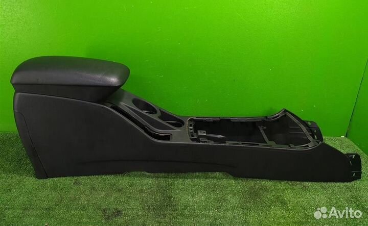 Консоль центральная с подлокотником KIA ceed (ED)