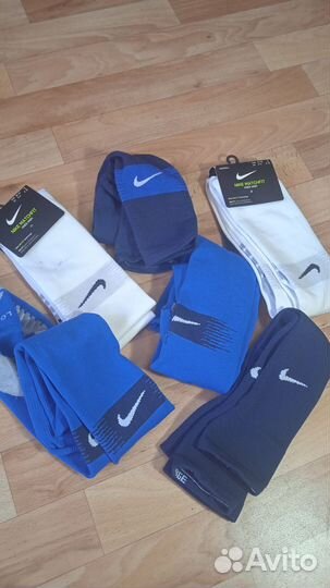 Футбольные гетры Nike