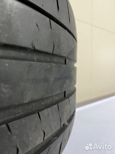 Pirelli P Zero 275/35 R19 100Y