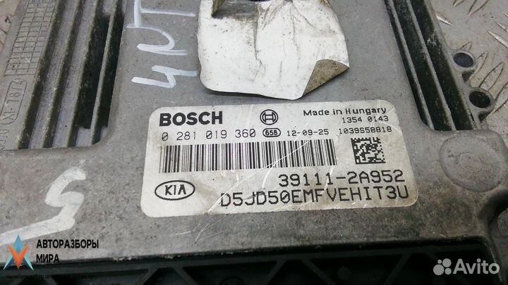 Блок управления двигателем Kia Ceed 2 2012