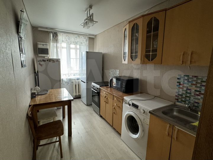 2-к. квартира, 50 м², 1/3 эт.