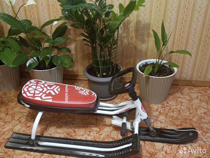 Детский снегокат бу