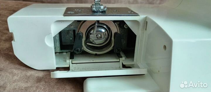 Швейная машинка