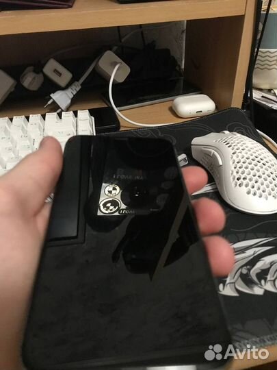 iPhone X, 64 ГБ