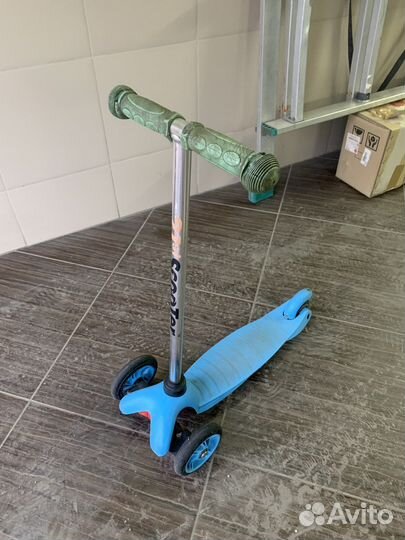 Трёхколесный самокат 21st Scooter