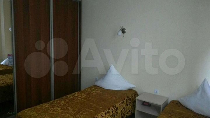 Комната 16 м² в 4-к., 1/3 эт.