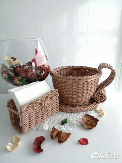 Чашка-конфетница плетеная