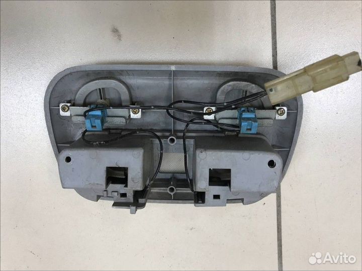 Плафон внутреннего освещения Subaru Legacy