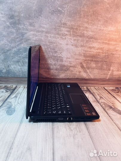 Игровой ноутбук Lenovo G580 / Core i5 / GT 635m