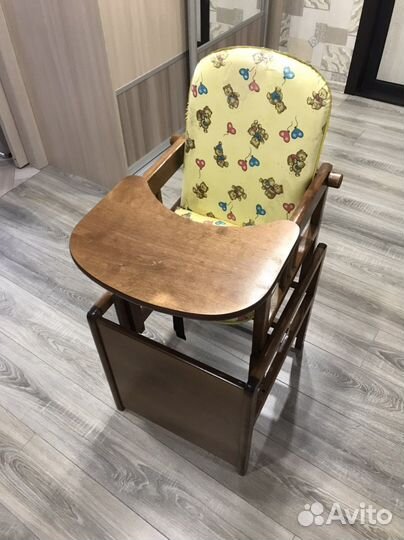 Стульчик для кормления