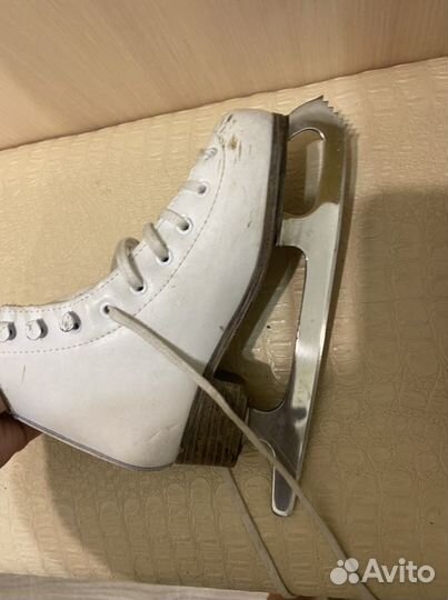 Коньки профессиональные