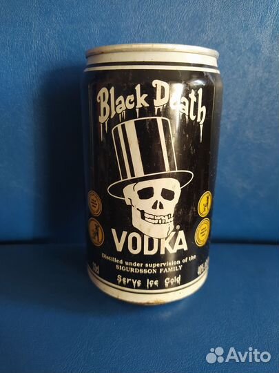 Пустая банка от водки,черная смерть