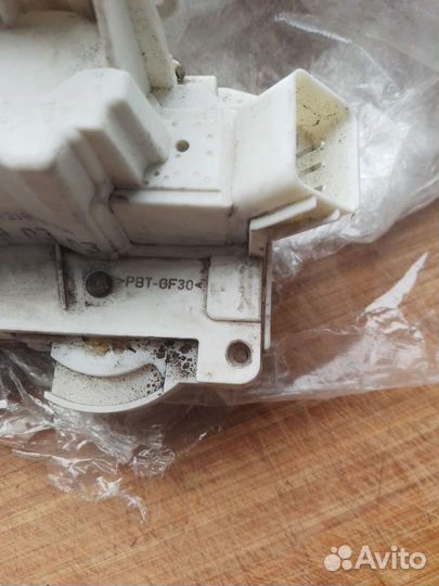 Замок передней правой двери форд Мондео 3