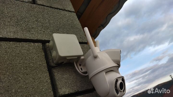 Камера видеонаблюдения поворотная двойная