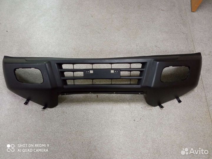 Бампер передний Mitsubishi Pajero 3
