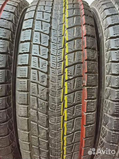 Dunlop Winter Maxx SJ8 215/70 R16 97Q