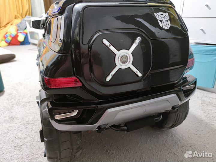 Детский электромобиль (mercedes е333кх)