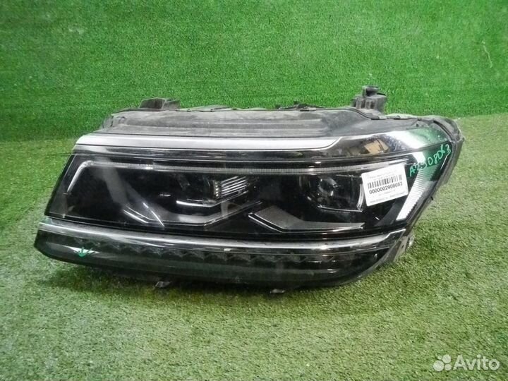 Фара левая Volkswagen Tiguan