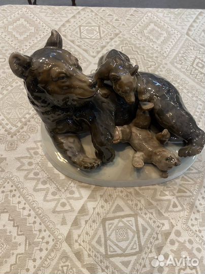 Статуэтка Rosenthal «Медведитца с медвежатами»