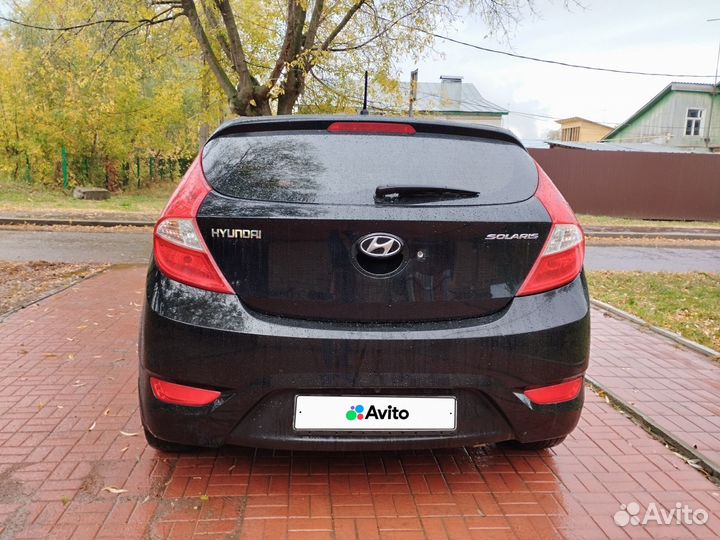 Hyundai Solaris 1.6 AT, 2011, 131 000 км