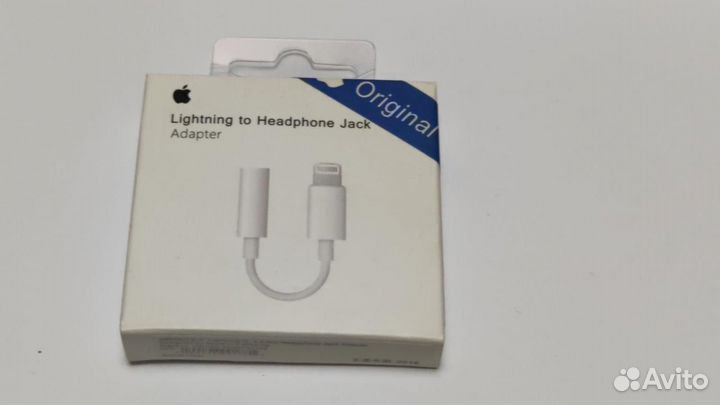 Адаптер Lighting to Headphone 3.5