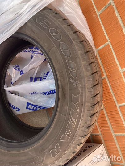 Goodyear Wrangler HP All Weather 235/65 R17