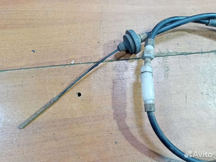 Тросик сцепления Volkswagen Passat 1989г B3