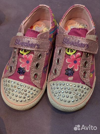 Кроссовки для девочки