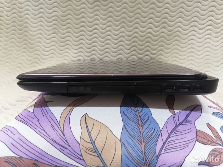 Ноутбук Dell inspiron n7110