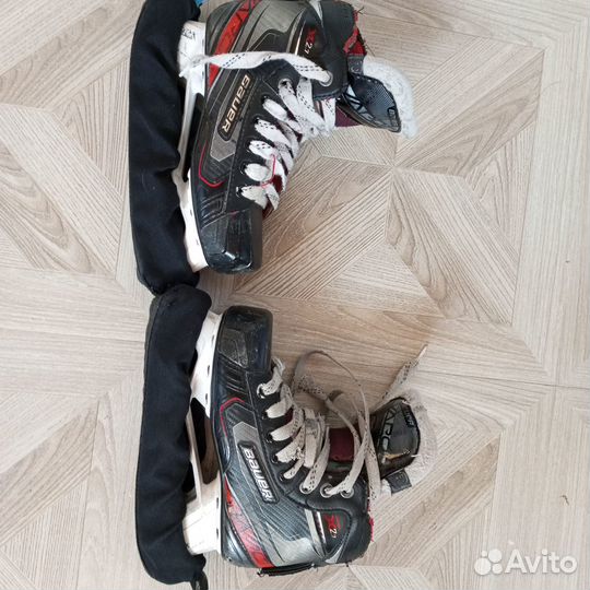 Коньки вратарские хоккейные