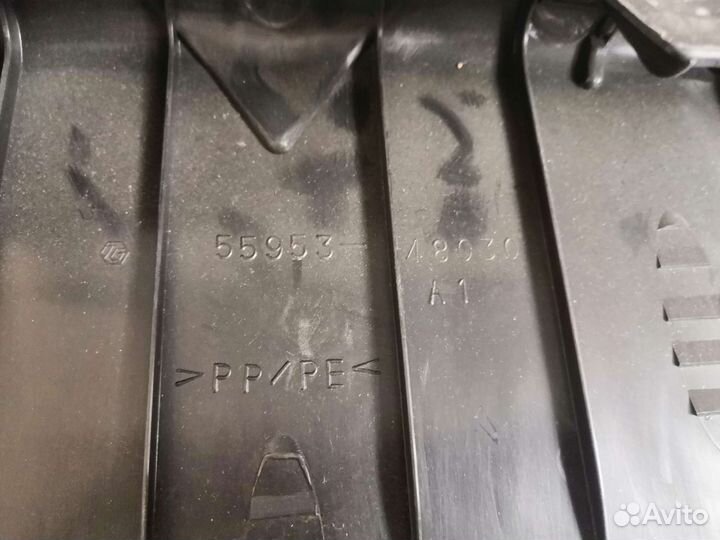 Воздуховод вентиляции салона Toyota