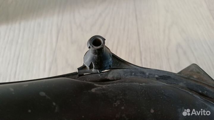 Резонатор воздушного фильтра Renault Megane 3