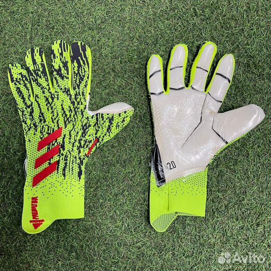 Вратарские перчатки Adidas Predator