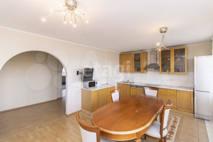 4-к. квартира, 125,6 м², 5/10 эт.