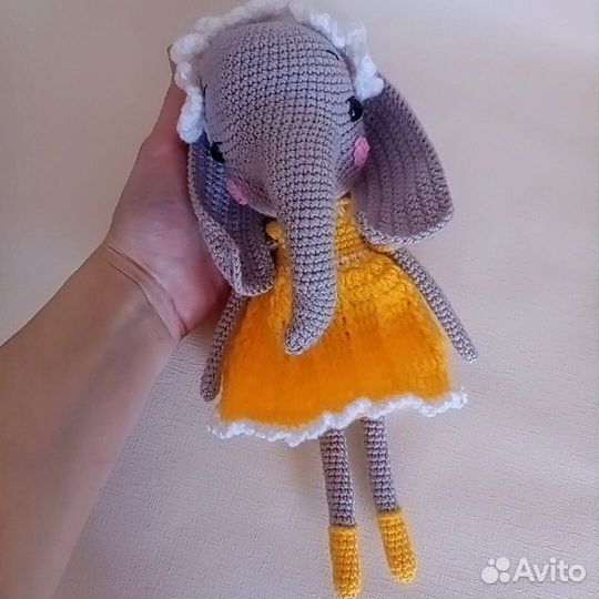 Интерьерная вязаная игрушка Слоняшка